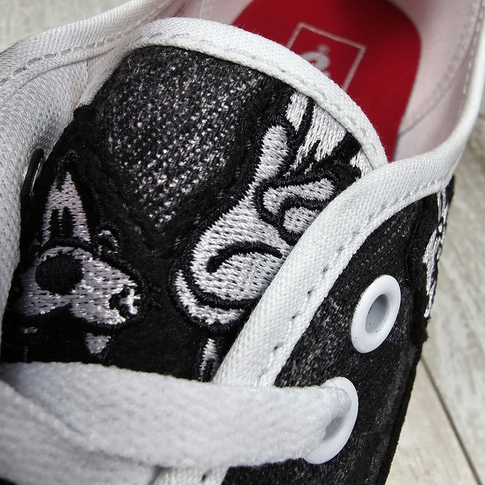 Vans X Disney 100th Authentic OG Family - Picture 10 of 14